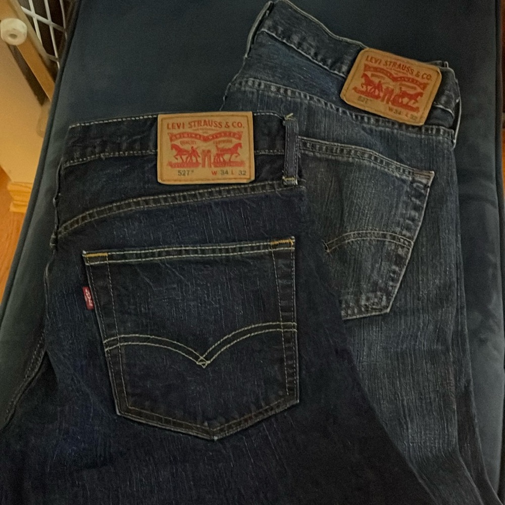 Men’s Levi’s 527 barely worn. One lighter wash and one dark. In great condition.